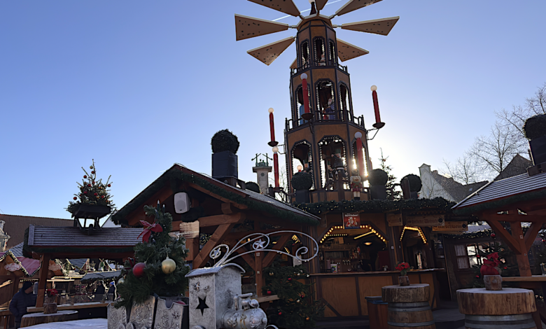 Weihnachtsmarkt Bad Salzuflen am frühen Morgen.